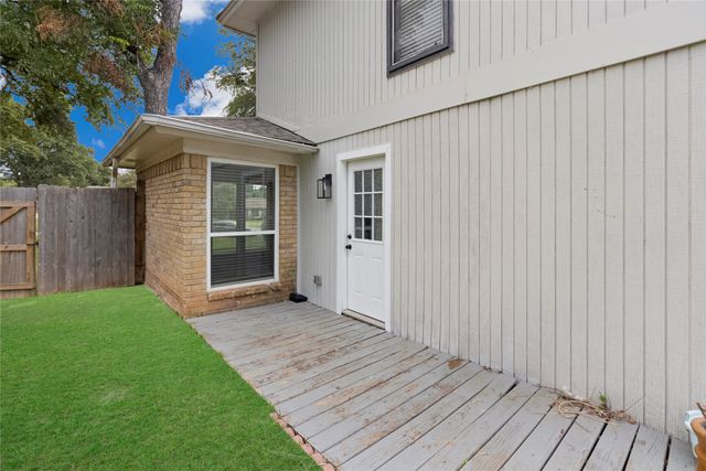 4927 Stage Line Drive, Arlington, TX 76017