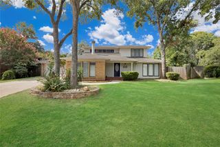 4927 Stage Line Drive, Arlington, TX 76017