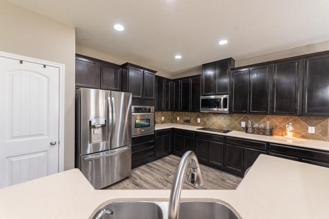 19105 Pencil Cactus DR, Pflugerville, TX 78660