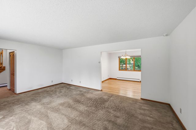 11006 Radisson Drive, Burnsville, MN 55337