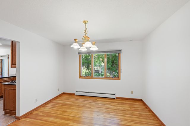 11006 Radisson Drive, Burnsville, MN 55337