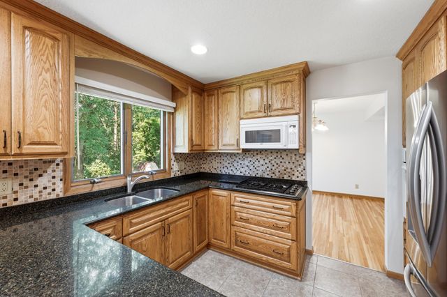 11006 Radisson Drive, Burnsville, MN 55337