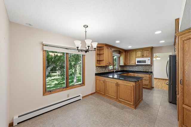 11006 Radisson Drive, Burnsville, MN 55337