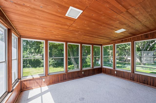 11006 Radisson Drive, Burnsville, MN 55337