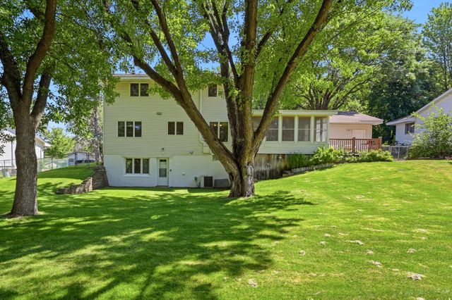11006 Radisson Drive, Burnsville, MN 55337