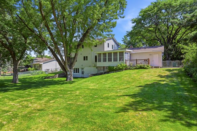 11006 Radisson Drive, Burnsville, MN 55337