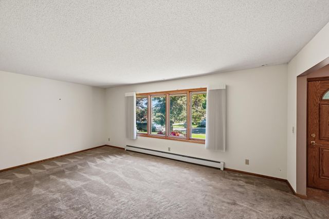 11006 Radisson Drive, Burnsville, MN 55337