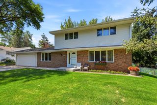 11006 Radisson Drive, Burnsville, MN 55337