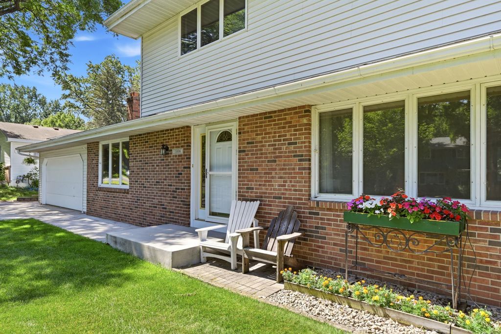 11006 Radisson Drive, Burnsville, MN 55337 — photo 5