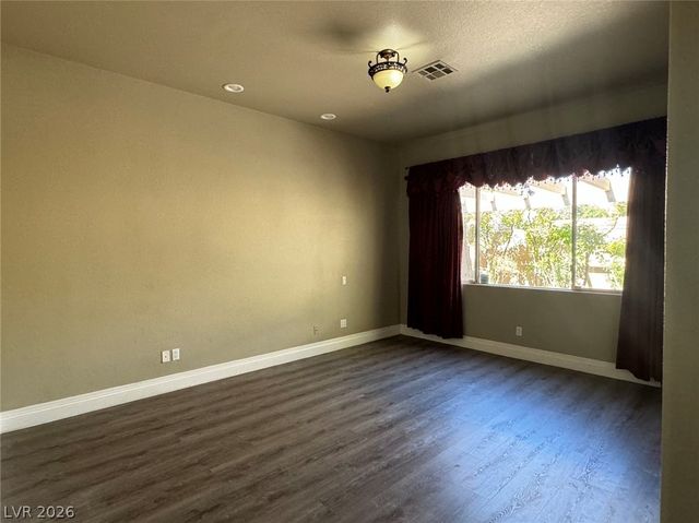 1625 Hidden Spring Drive, Las Vegas, NV 89117