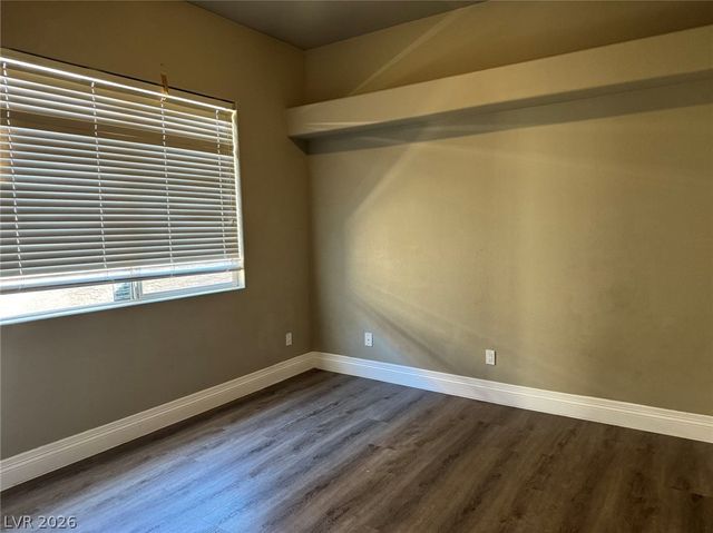 1625 Hidden Spring Drive, Las Vegas, NV 89117