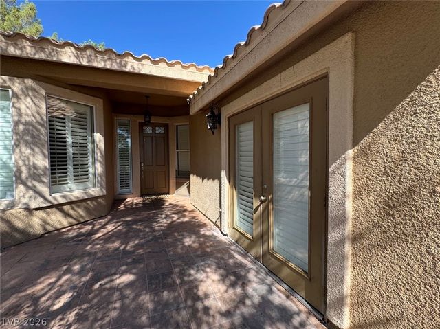 1625 Hidden Spring Drive, Las Vegas, NV 89117