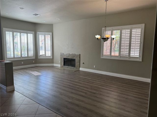 1625 Hidden Spring Drive, Las Vegas, NV 89117