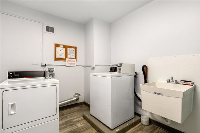 929 Washington Street 304, Evanston, IL 60202