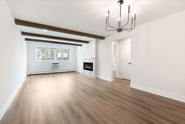 929 Washington Street 304, Evanston, IL 60202