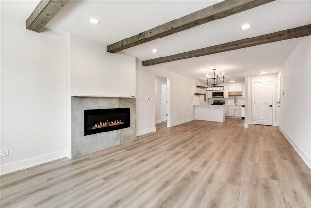 929 Washington Street 304, Evanston, IL 60202