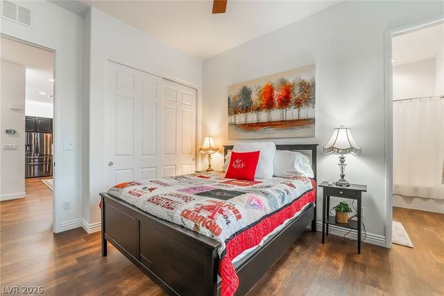 715 Orange Plume Walk, Henderson, NV 89011