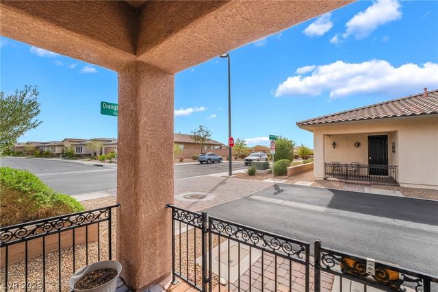 715 Orange Plume Walk, Henderson, NV 89011