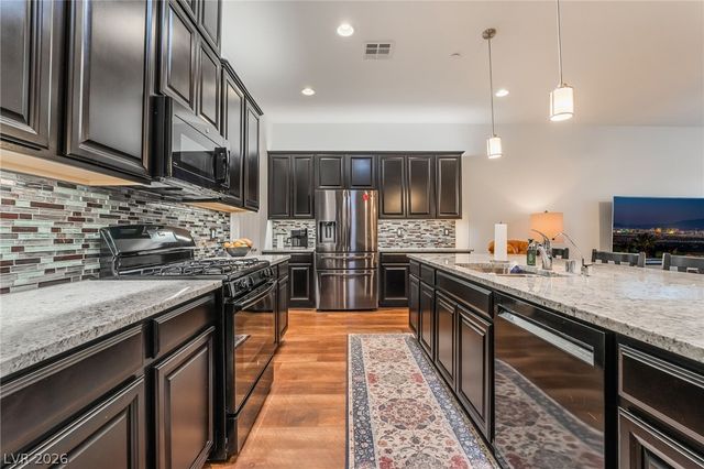 715 Orange Plume Walk, Henderson, NV 89011