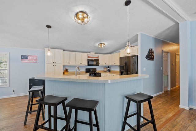 12 Barvel Whang Road, Tuftonboro, NH 03816
