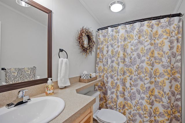 12 Barvel Whang Road, Tuftonboro, NH 03816