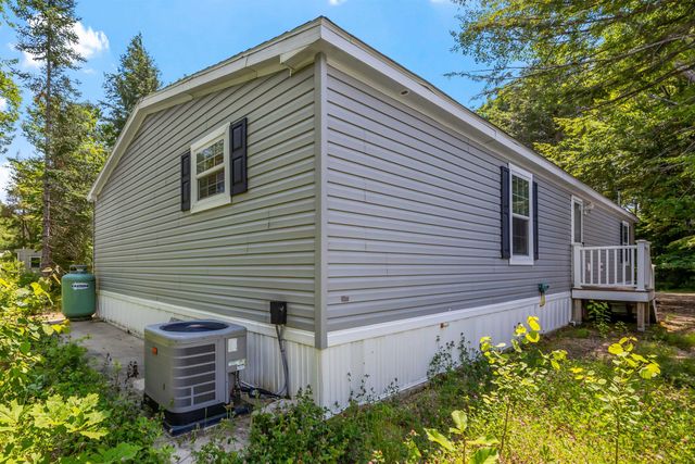 12 Barvel Whang Road, Tuftonboro, NH 03816