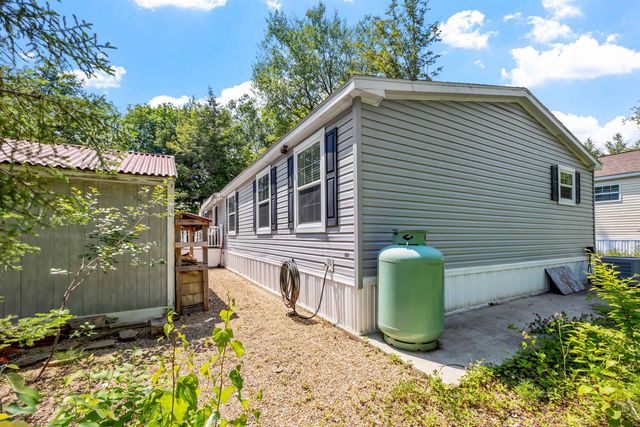 12 Barvel Whang Road, Tuftonboro, NH 03816