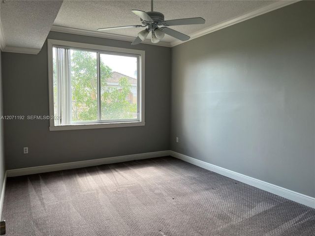 6928 SW 39th Street A303, Davie, FL 33314
