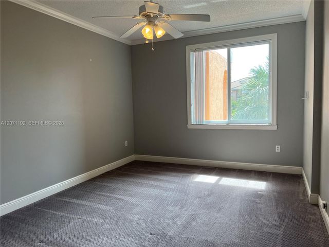 6928 SW 39th Street A303, Davie, FL 33314