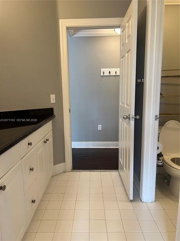 6928 SW 39th Street A303, Davie, FL 33314