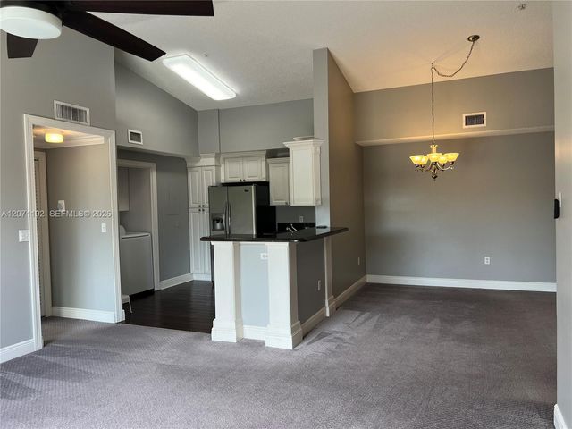 6928 SW 39th Street A303, Davie, FL 33314