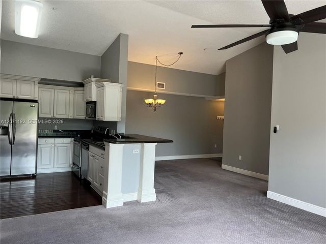 6928 SW 39th Street A303, Davie, FL 33314