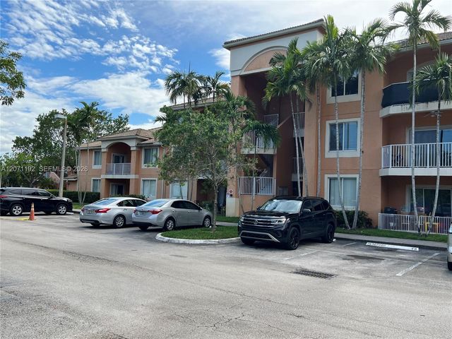 6928 SW 39th Street A303, Davie, FL 33314