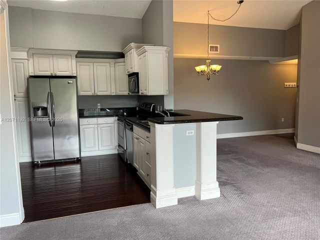 6928 SW 39th Street A303, Davie, FL 33314
