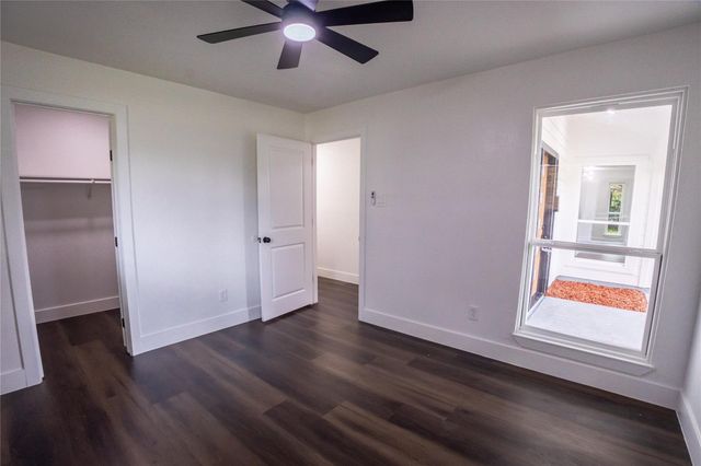 5446 Loch Lomond Drive, Houston, TX 77096