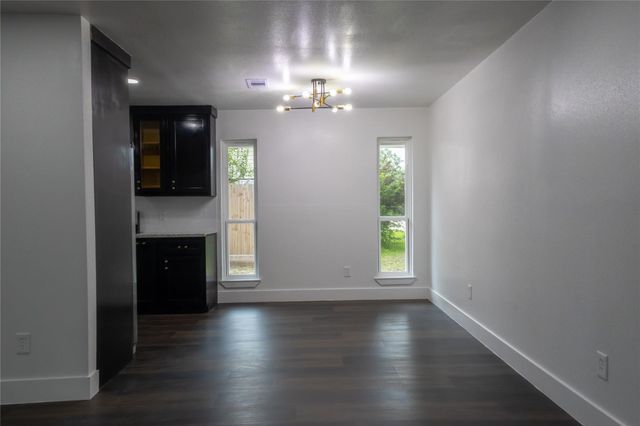 5446 Loch Lomond Drive, Houston, TX 77096