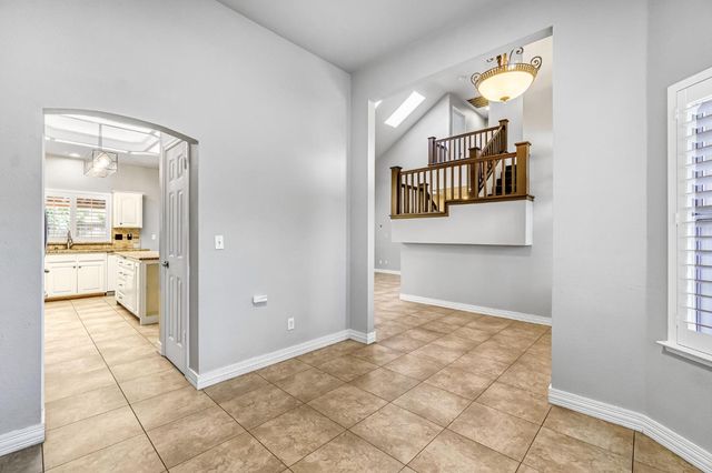 7164 N Mitre Avenue, Fresno, CA 93722