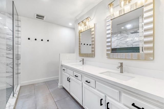 7164 N Mitre Avenue, Fresno, CA 93722