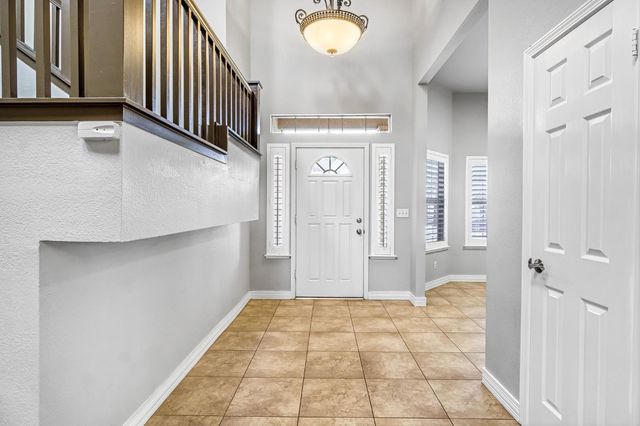 7164 N Mitre Avenue, Fresno, CA 93722