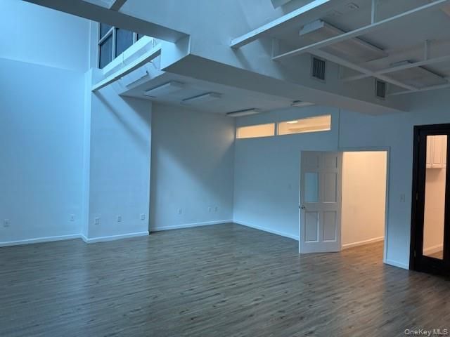 3272 Steinway Street B-02, Astoria, NY 11103