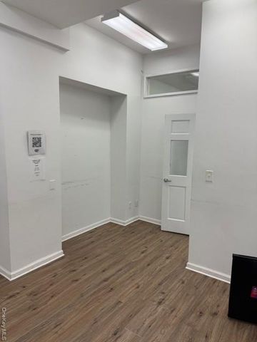 3272 Steinway Street B-02, Astoria, NY 11103