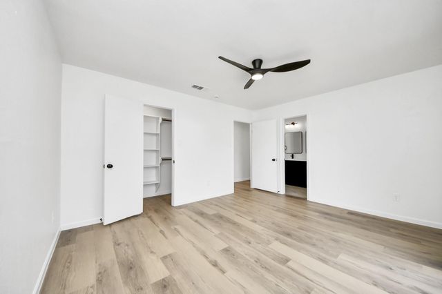 3305 Avenue R, Rosenberg, TX 77471