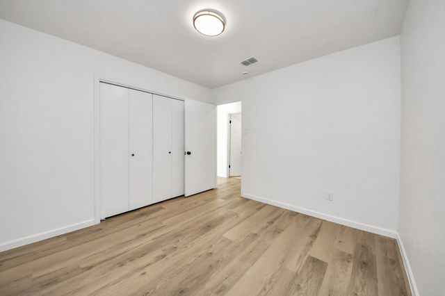 3305 Avenue R, Rosenberg, TX 77471