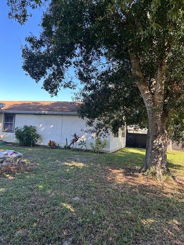 461 SW Byron Street, Port St. Lucie, FL 34983