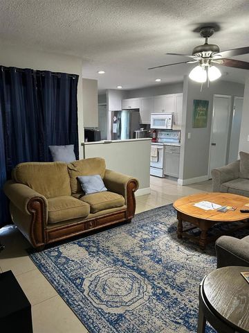 461 SW Byron Street, Port St. Lucie, FL 34983