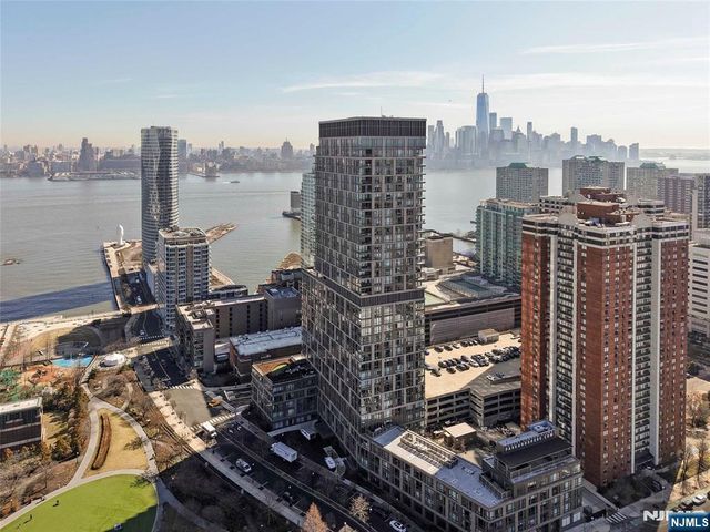75 Park Lane PH-3701, Jersey City, NJ 07310