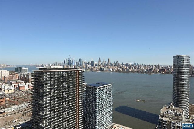 75 Park Lane PH-3701, Jersey City, NJ 07310