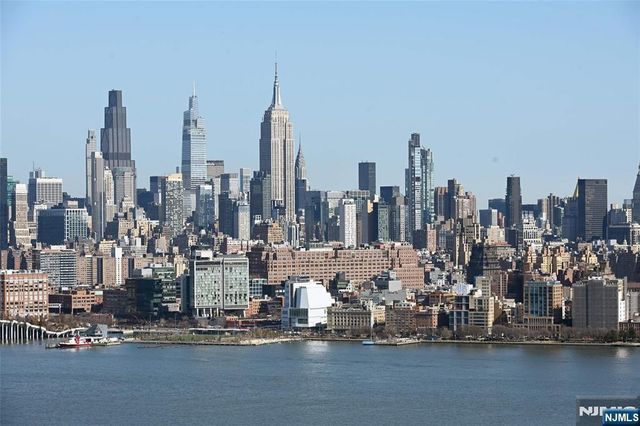 75 Park Lane PH-3701, Jersey City, NJ 07310