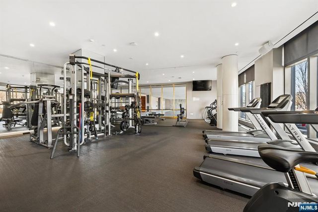 75 Park Lane PH-3701, Jersey City, NJ 07310