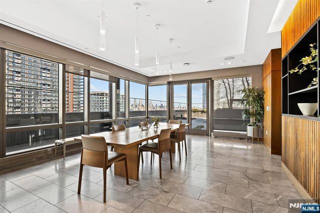 75 Park Lane PH-3701, Jersey City, NJ 07310